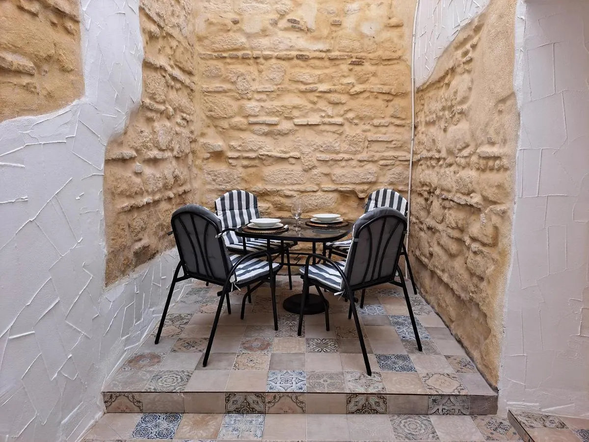 Apartamento La Zarzamora-Patio Privado Apartment Jerez de la Frontera 0*,
